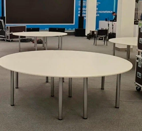 Стол банкетный d 240см