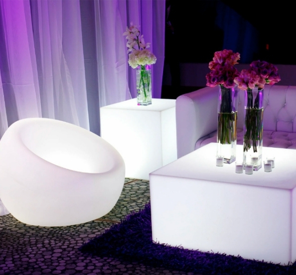 Кресло с подсветкой