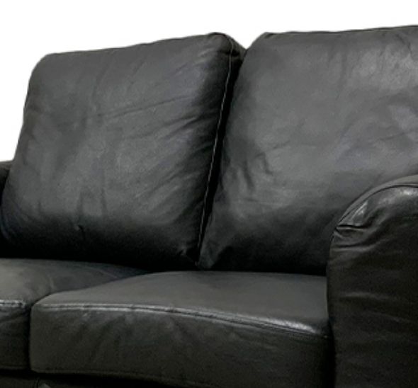 Диван черный из экокожи 150 см