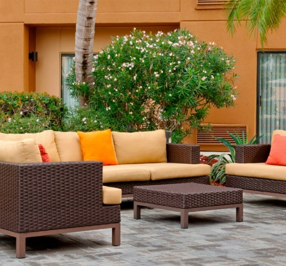 Диван из ротанга Кения