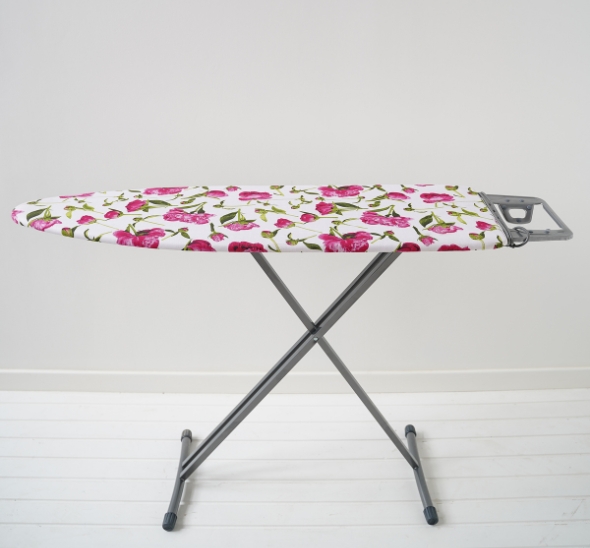 Гладильная доска с подключением к электросети