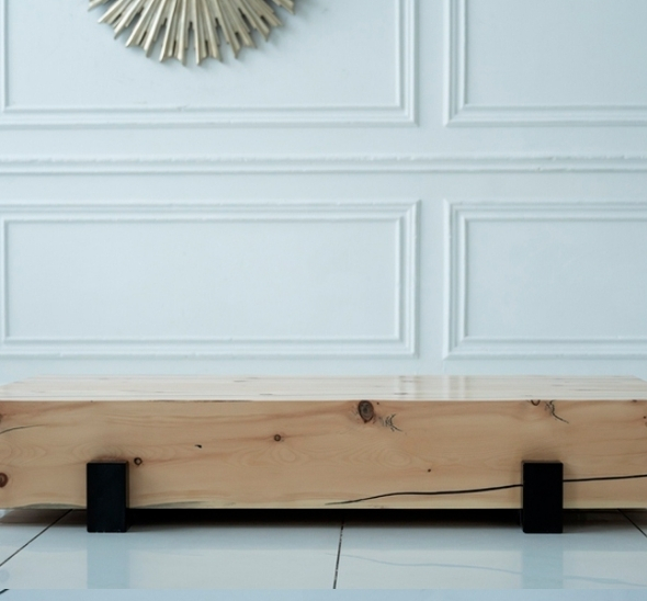 Журнальный стол из бруса