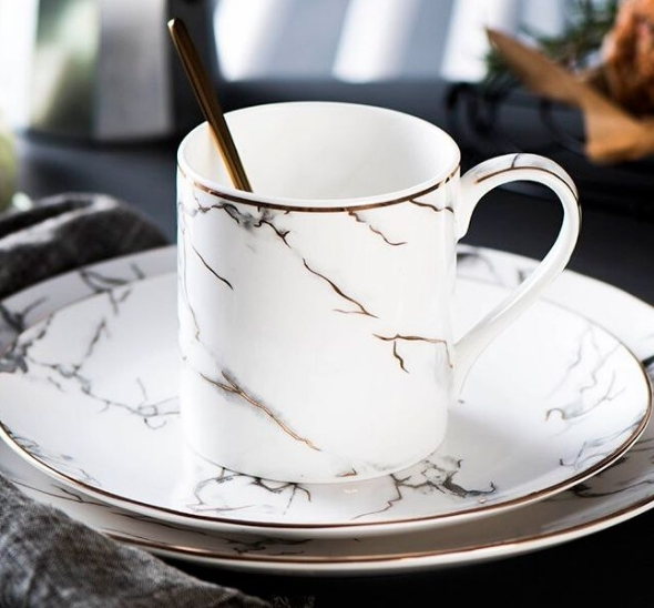 Тарелки Marble