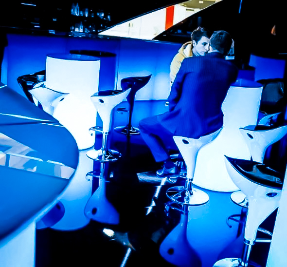 Коктейльный столик круглый с подсветкой