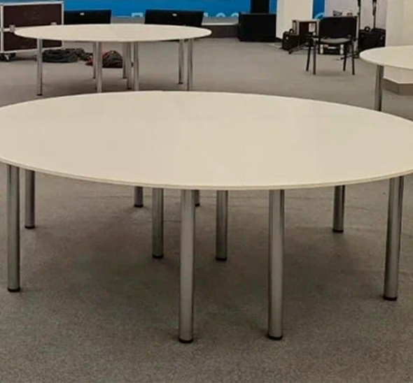 Стол банкетный d 240см