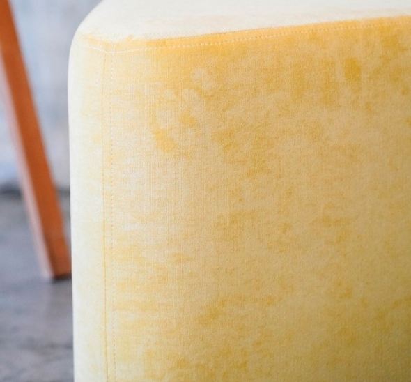 Пуфик треугольный Желтый