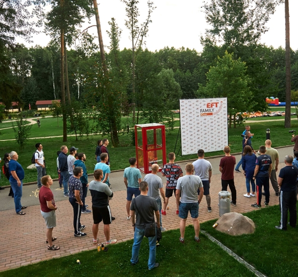 Стойка под пресс волл (Press wall)