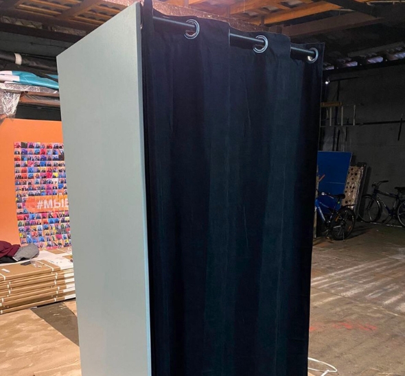 Примерочная кабинка