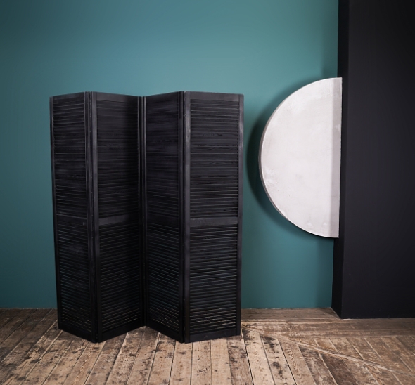 Ширма деревянная чёрного цвета
