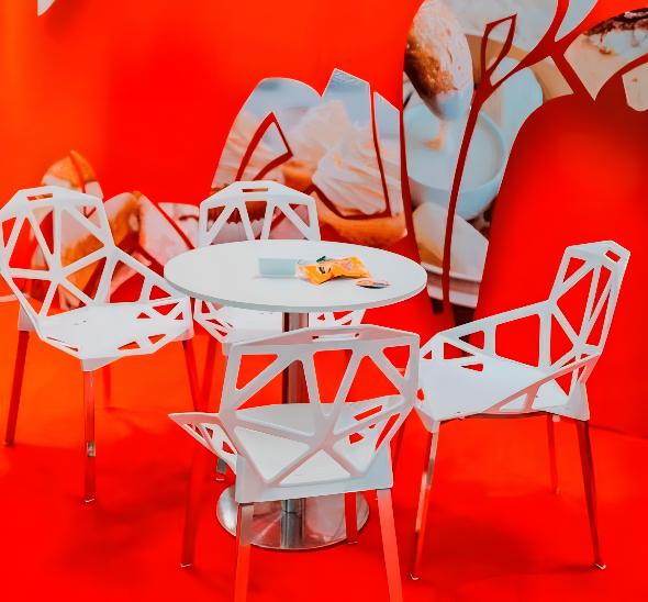 Стол банкетный D70 белый