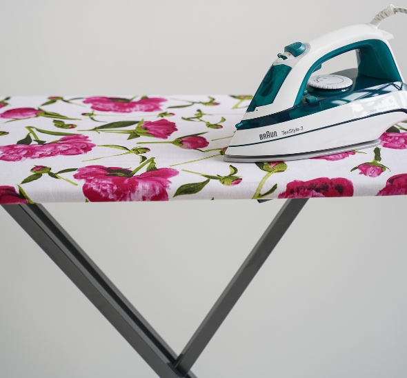 Гладильная доска с подключением к электросети