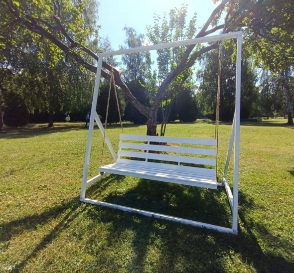 Свадебные качели