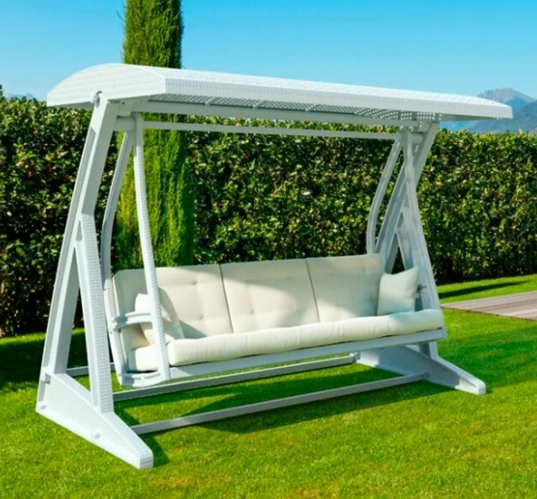 Качели трёхместные Сакура