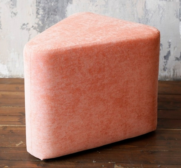 Пуфик треугольный Пудрово-розовый