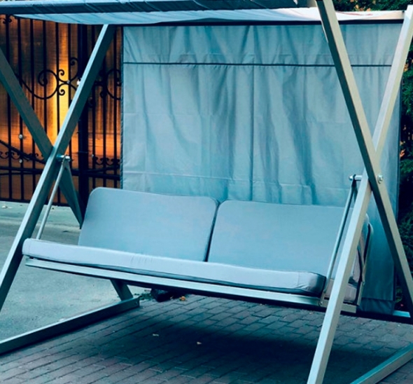 Качели трёхместные Сакура